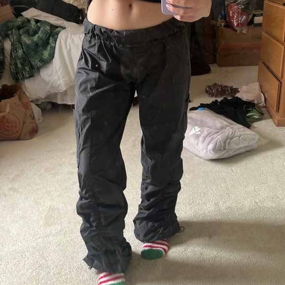 Baggy runched wind breaker pants - Picture 1 of 4